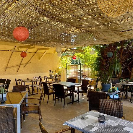 Auberge Du Relais D Auniac Hotel Bar Restaurant Piscine Anglars-Nozac ภายนอก รูปภาพ