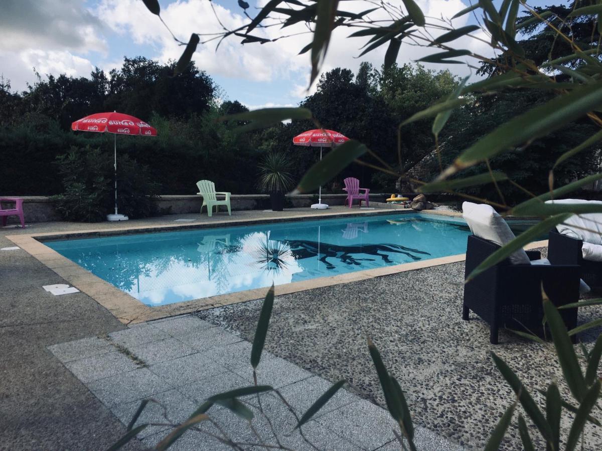 Auberge Du Relais D Auniac Hotel Bar Restaurant Piscine Anglars-Nozac ภายนอก รูปภาพ