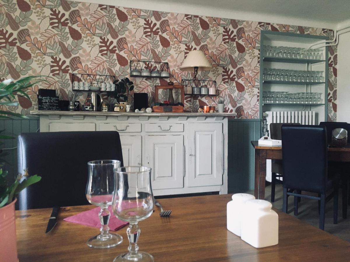Auberge Du Relais D Auniac Hotel Bar Restaurant Piscine Anglars-Nozac ภายนอก รูปภาพ